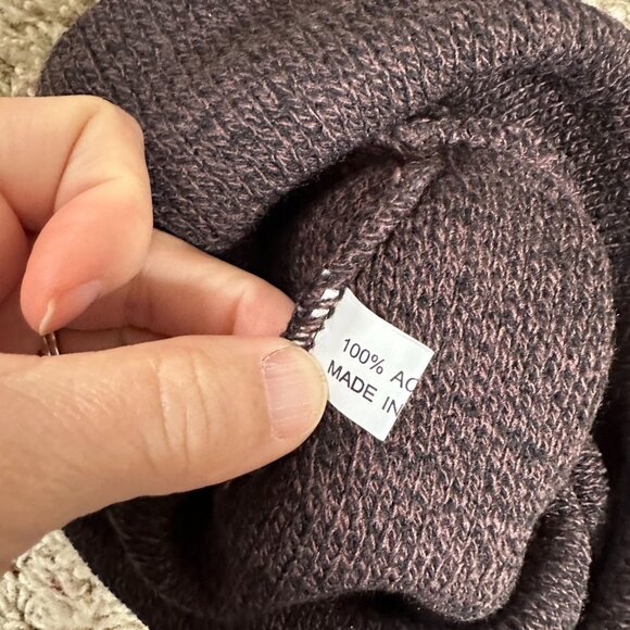 Alaska Knit Winter Hat Brown Snowflake Pattern Acrylic Beanie Unisex - Picture 4 of 5